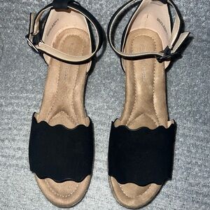 CL by Laundry Black Scalloped Wedges